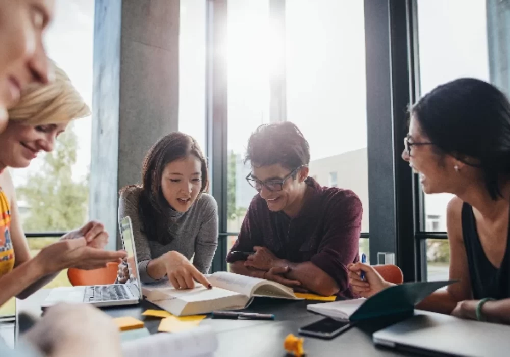 Estudents Torrents University 