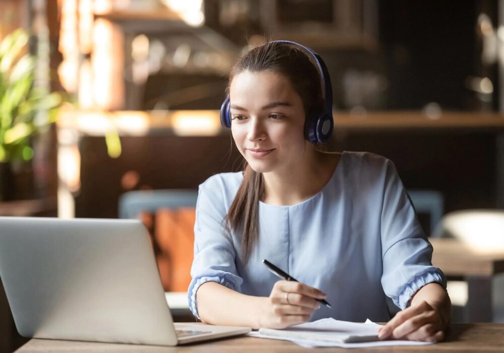 English Learning Girl 